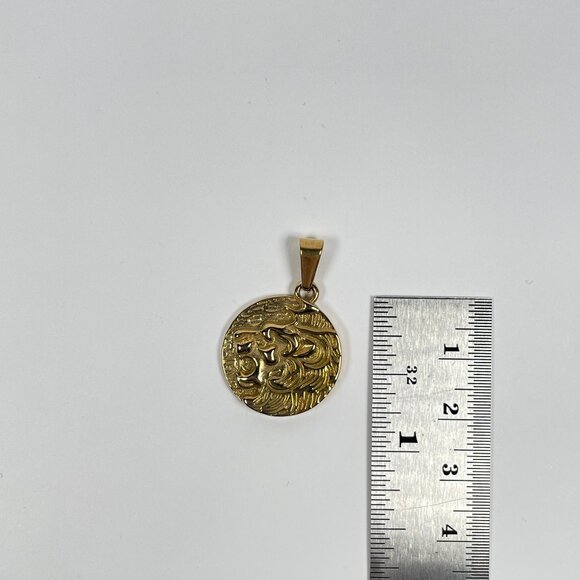 Gold Medallion Lion’s Head - Picture 1 of 3